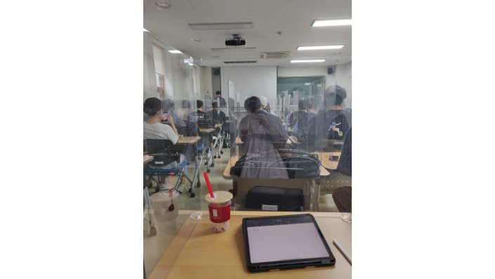 Vorlesung an der SeoulTech, Corona-Maßnahmen noch erkennbar