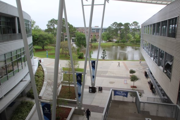 UNF campus