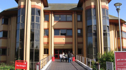 Universitätsgebäude in Stafford (Bild: S. Albrecht)