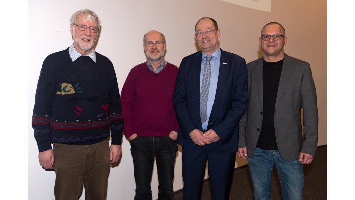 Von Links: Prof. Dr. Dederichs, Prof. Dr. Harald Lesch, Präsident Prof. Dr. Stefan Herzig, Prof. Dr. Stefan Kreiser