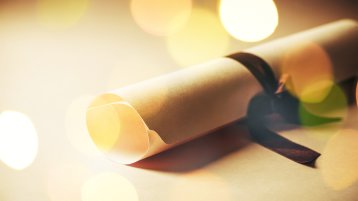 Absolventenfeier (Bild: artisteer / iStock) Absolventenfeier (Bild: artisteer / iStock)