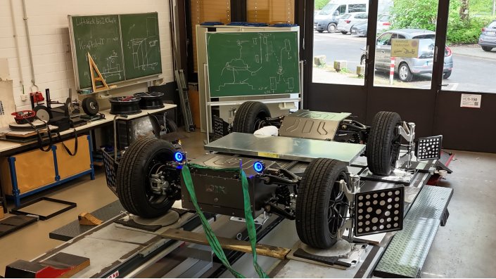 Skateboard Fahrwerk & Simulation Lab