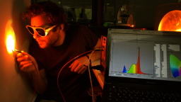 Labor für Optische Messtechnik und Spektroskopie  - (Bild: Julian Lückerath)