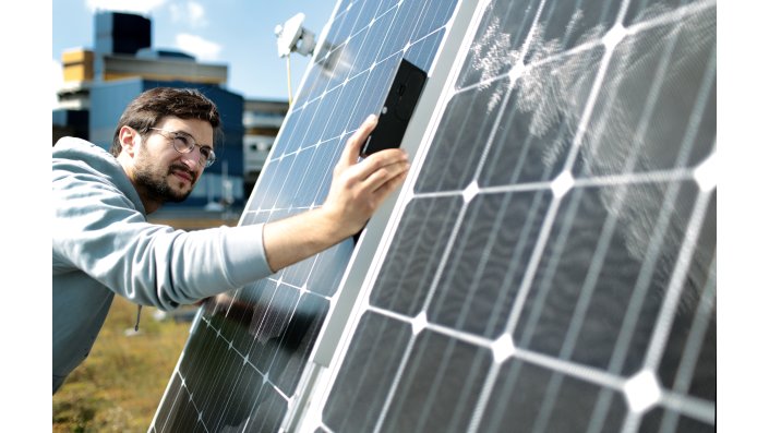 Messung der Sonnenstrahlung am Photovoltaik-Modul