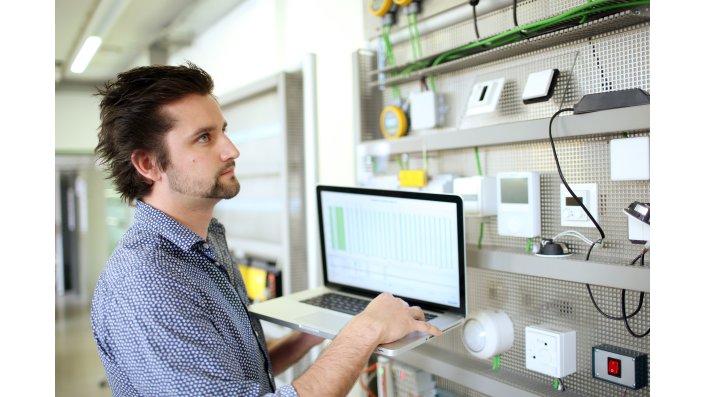 Laborarbeit Gebäudeautomation