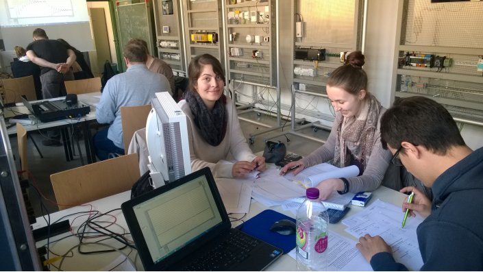 Teamarbeit im Labor