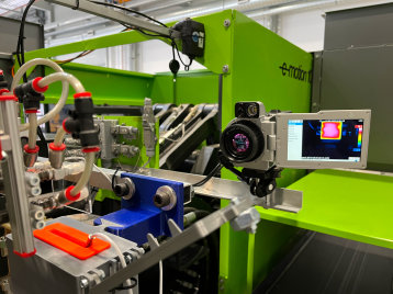Forschung im Polymer-Labor: Kalorimetrie im Spritzgießen Forschung im Polymer-Labor: Kalorimetrie im Spritzgießen