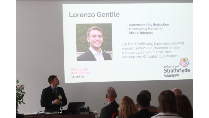 Vorstellung des Instituts durch Lorenzo Gentile, Doktorand