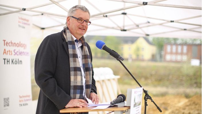 Dr. Martin Brans (BLB) am Rednerpult