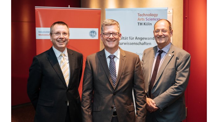 v.l.n.r.: Prof. Dr. Christian von Coelln, Prof. Dr. Matthias Hochgürtel, Prof. Dr. Stefan Herzig.