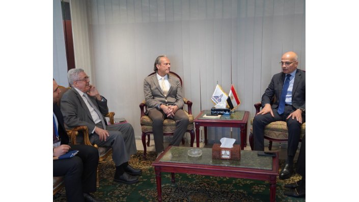 Meeting with the president of Ain Shams University