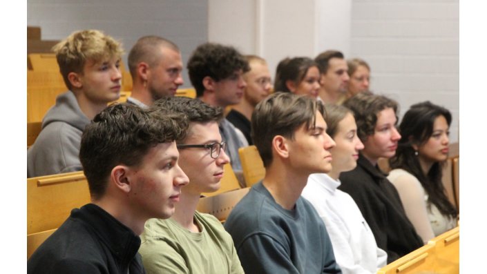 Studierende im Hörsaal