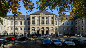 Campus Südstadt, Claudiusstraße (Bild: Costa Belibasakis/TH Köln)