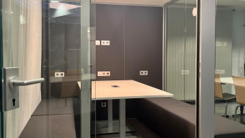 Raum in Raum: Lernplätze für Gruppen (Bild: TH Köln/ Alina Beier)