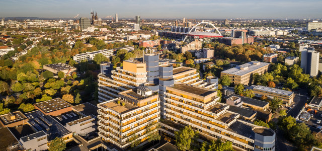 Luftaufnahme der TH-Gebäude am Campus Deutz (Bild:Sebastian Hopp / TH Köln)