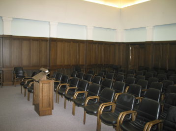 Blick in den leeren Mevissensaal Blick in den leeren Mevissensaal