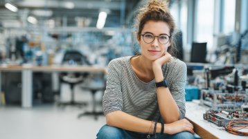 Studentinnen (Bild: Adobe Stock)