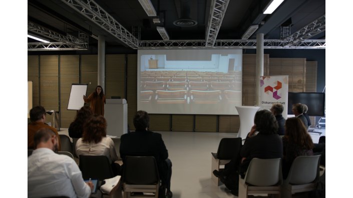 Prof. Dr. Valérie Varney spricht über Challenge Based Learning meets Engineering Education
