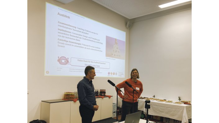 Dr. Vanessa Mai und Prof. Frank Linde sprechen über ChatBots