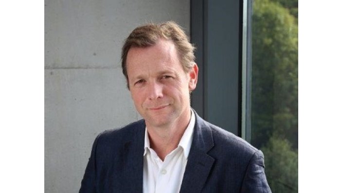 Prof. Dr. Martin Mullins