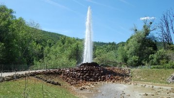 Geysir Andernach (Bild: Medienwerkstatt Mühlacker (MH)) Geysir Andernach (Bild: Medienwerkstatt Mühlacker (MH))