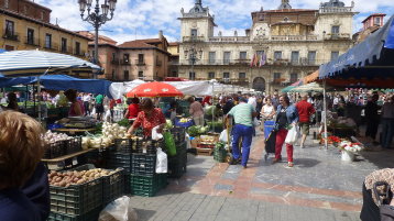 Marktszene in der spanischen Stadt León