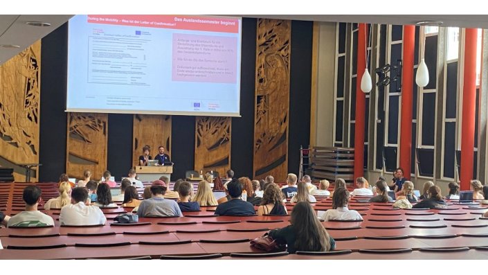 Erasmus-Infoveranstaltung in der Aula