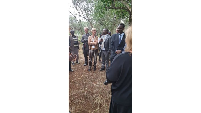 Vizepräsidentin Prof. Dr. Sylvia Heuchemer im Gespräch mit Vertretern der Dedan Kimathi University of Technology