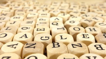 Holzwürfel mit Buchstaben (Bild: Pixabay) Holzwürfel mit Buchstaben (Bild: Pixabay)