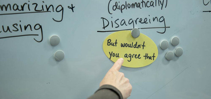 Whitebboard Redemittel Englisch  (Bild: TH Köln)