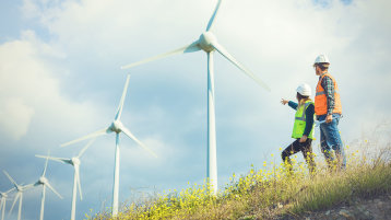 Windräder (Bild: iStock.com / serts)