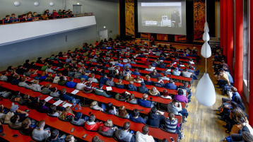 Hier sehen Sie ein Foto von der Auftaktveranstaltung der HIP im Wintersemester 2018/19 in der Aula am Campus Südstadt (Bild: Thilo Schmülgen / TH Köln)