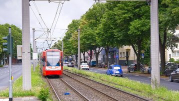 Bahn der KVB (Bild: adobe stock)