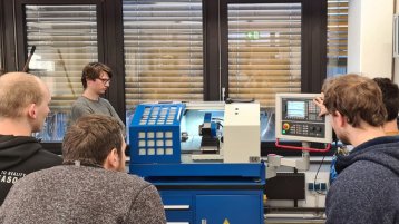Drehmaschine_MakerSpace (Bild: StartUpLab@TH Köln) Drehmaschine_MakerSpace (Bild: StartUpLab@TH Köln)