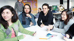 Studierende bei der Konzeption (Bild: Cologne Game Lab) Studierende bei der Konzeption (Bild: Cologne Game Lab)