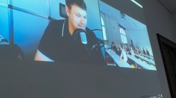 Cyber-Spezialist Nikolaus Stapels gibt einen Einblick ins Darknet Cyber-Spezialist Nikolaus Stapels gibt einen Einblick ins Darknet