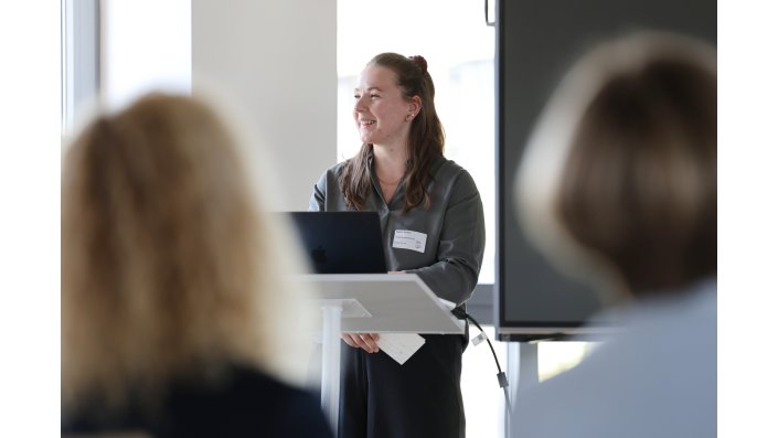 Weiterbildungsentwicklerin Mitchi Seidel gibt ein Update zur Programmlinie Future Skills.